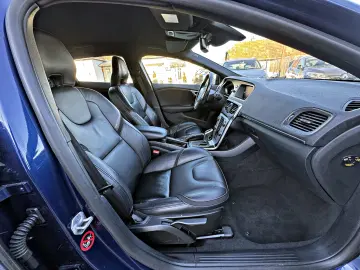 Volvo V40 Cross Country 2.0 D3 Ocean Race