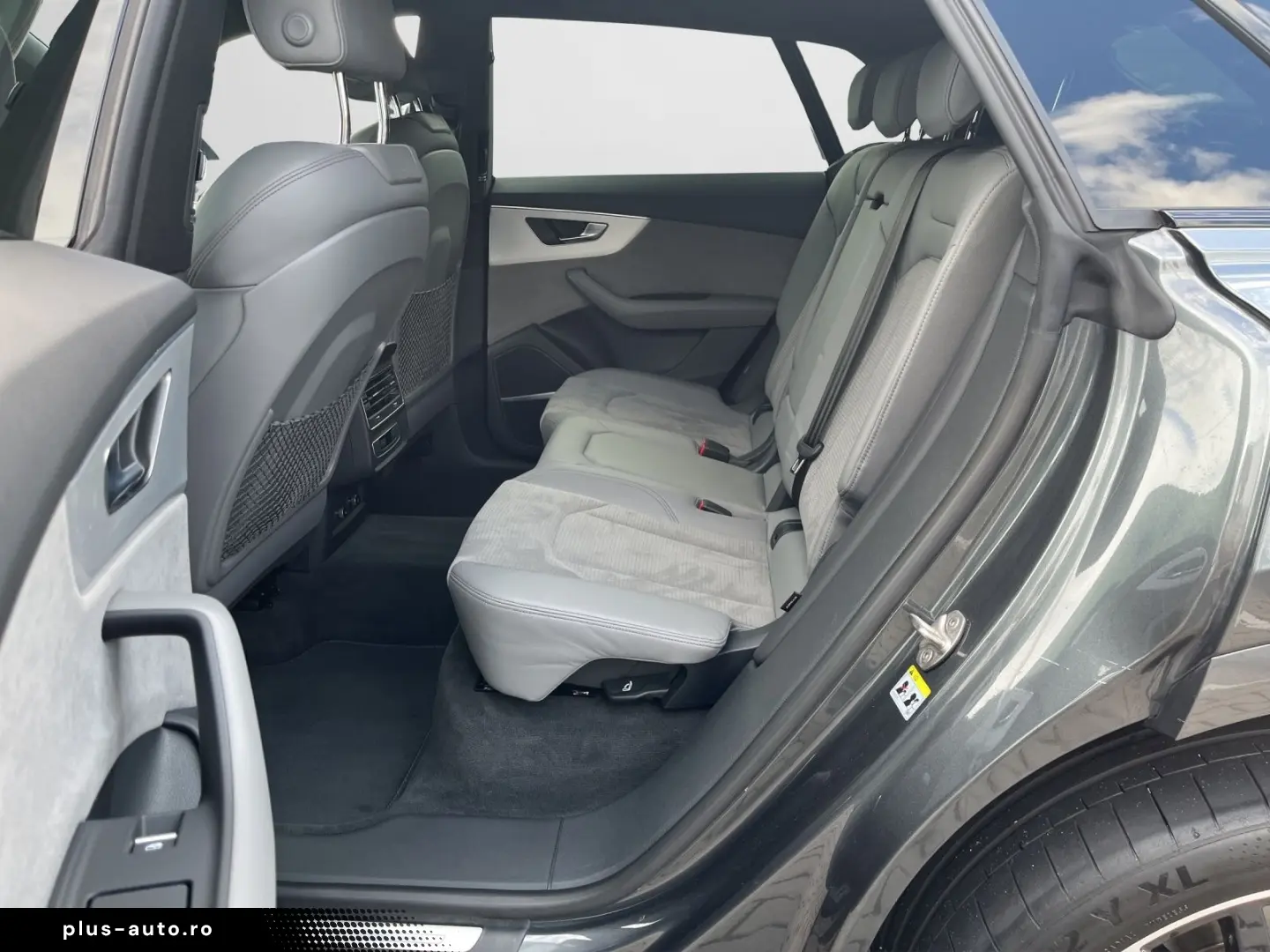 AUDI Q8 55 TFSI e Quattro S-Line