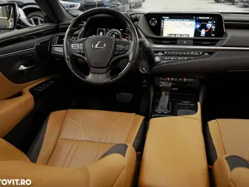 Lexus Seria ES 300h