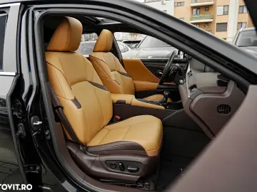 Lexus Seria ES 300h