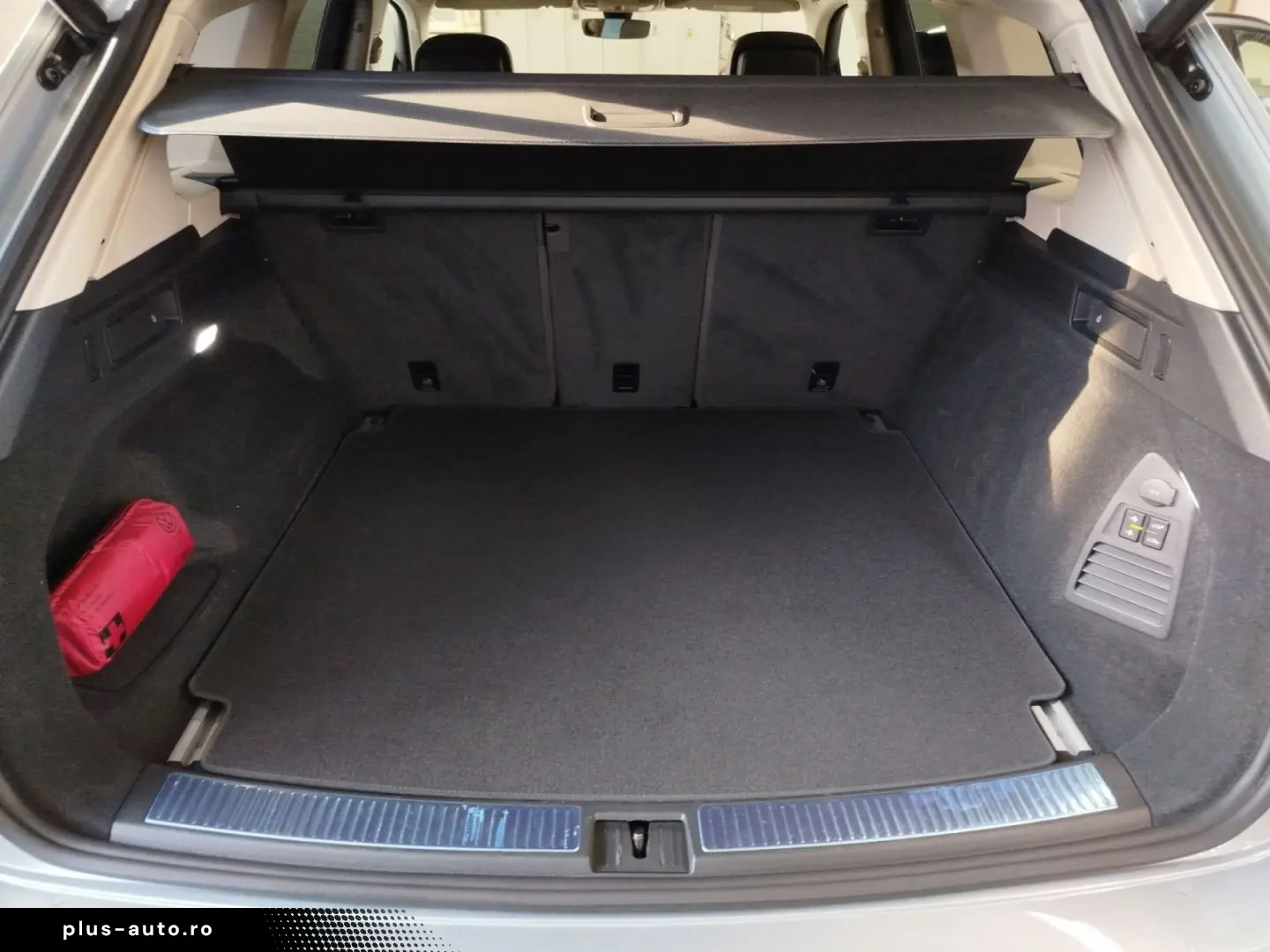 VW Touareg 3.0 V6 TDI R-Line Black Style 22 Alu AHK