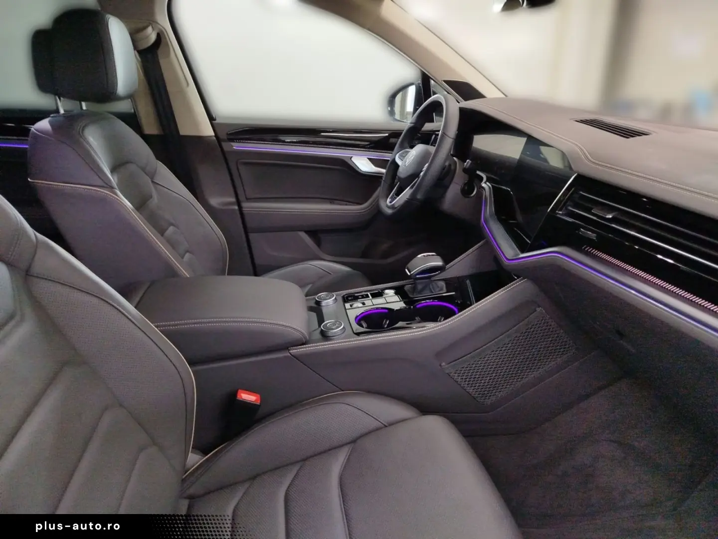 VW Touareg 3.0 V6 TDI R-Line Black Style 22 Alu AHK