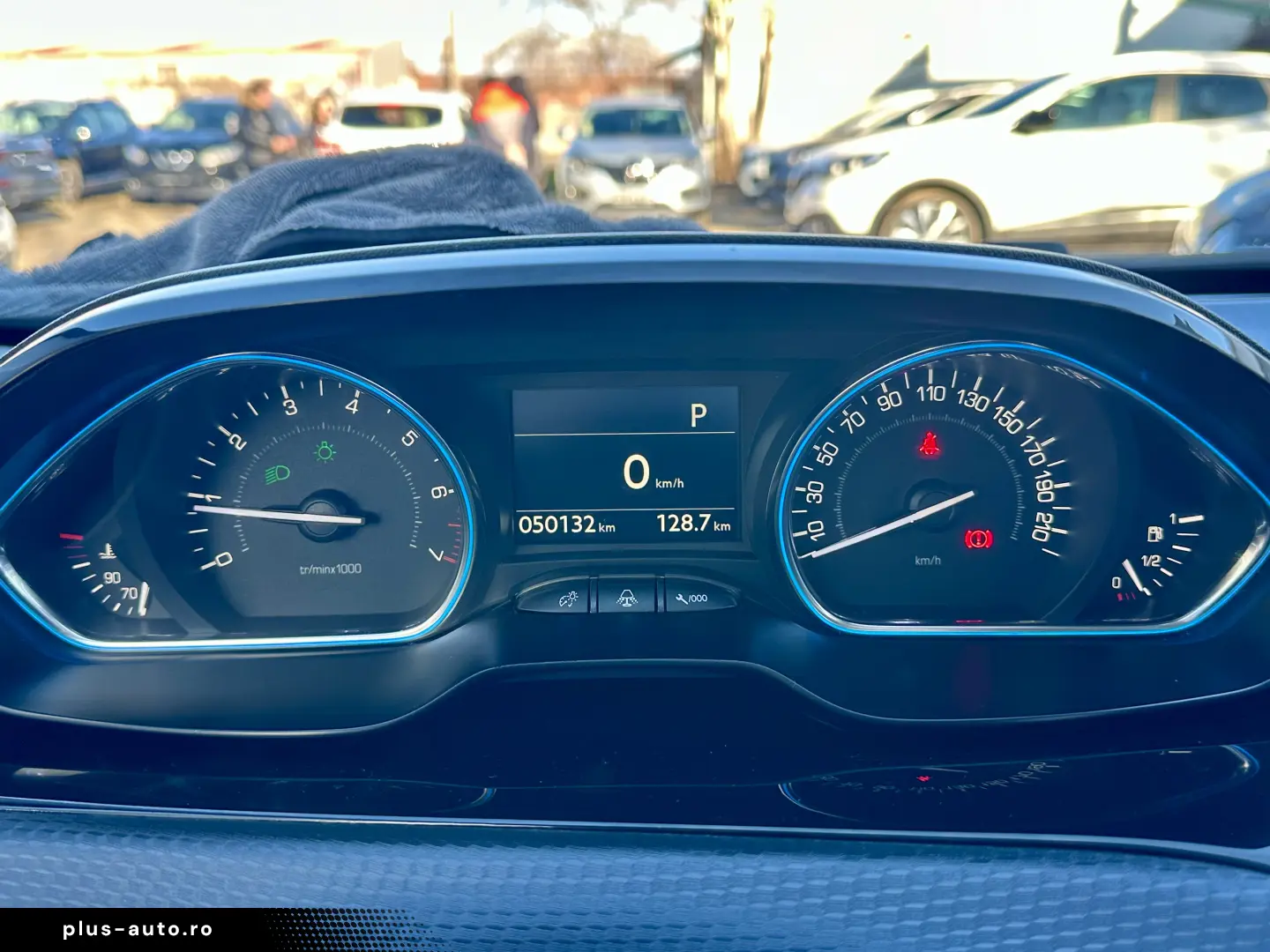 Peugeot 2008  50.000 km  navigatie  garantie  rate