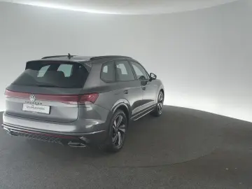 VW Touareg 3.0 TDI 4M Automatik R-Line ACC AHK Navi