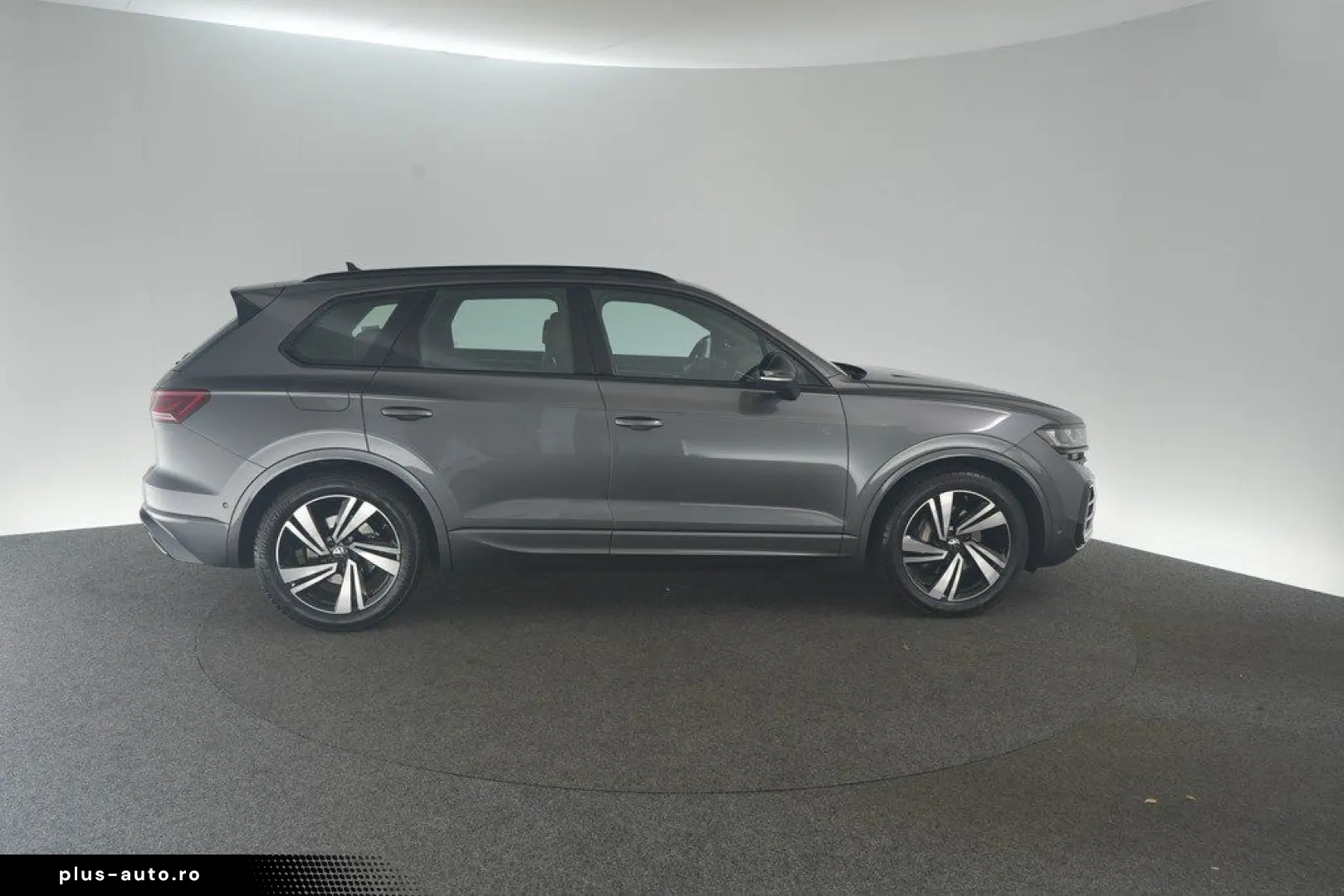 VW Touareg 3.0 TDI 4M Automatik R-Line ACC AHK Navi