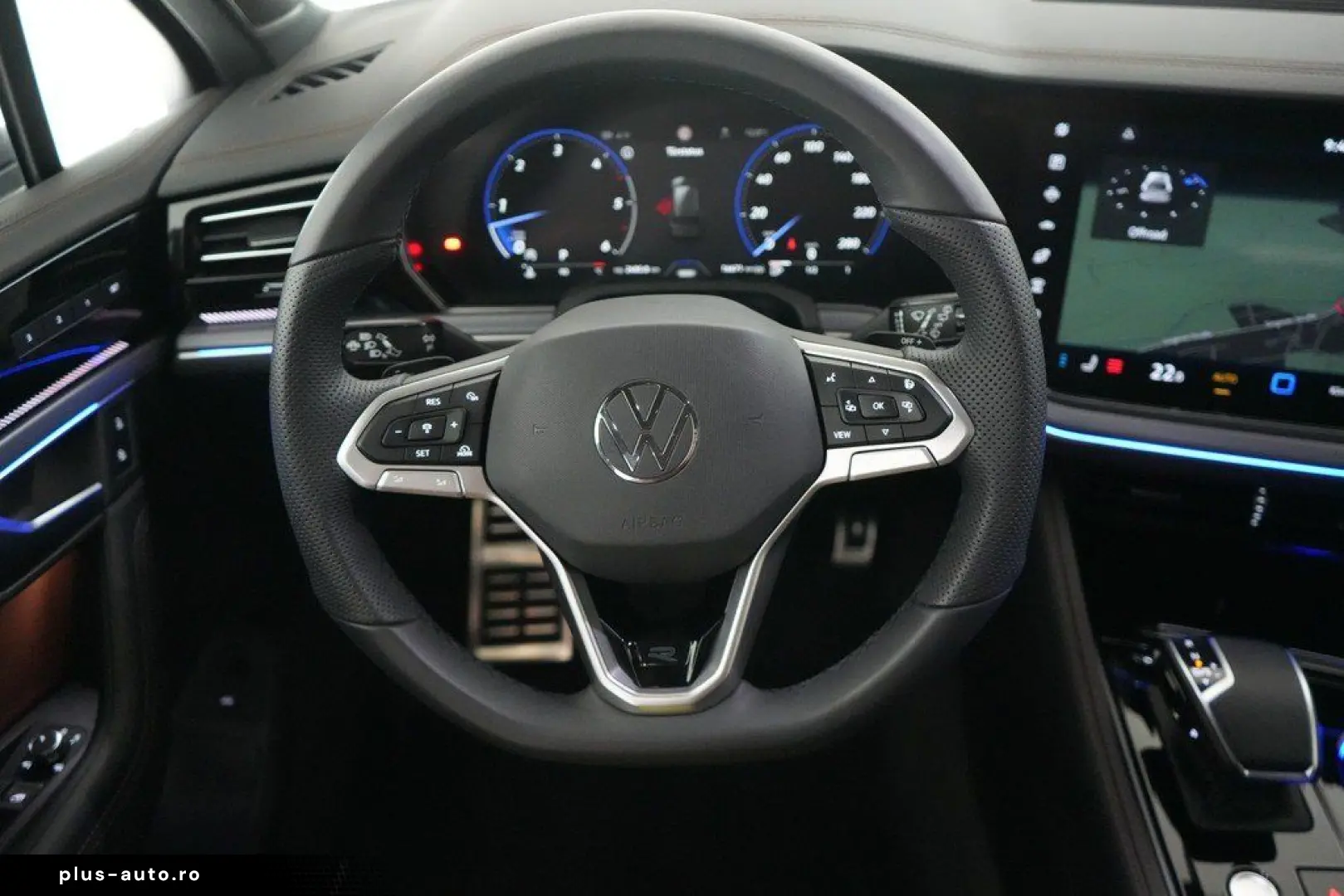 VW Touareg 3.0 TDI 4M Automatik R-Line ACC AHK Navi
