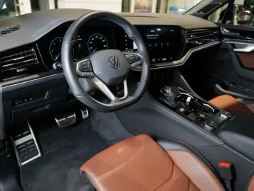 VW Touareg 3.0TDI R-Line Blackstyle