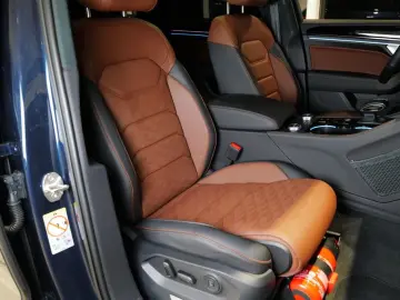 VW Touareg 3.0TDI R-Line Blackstyle