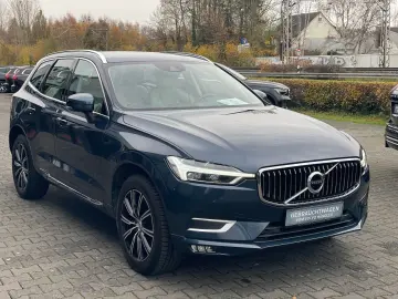 VOLVO XC60 B4 AWD Inscription AHK ACC Kamera TotWi