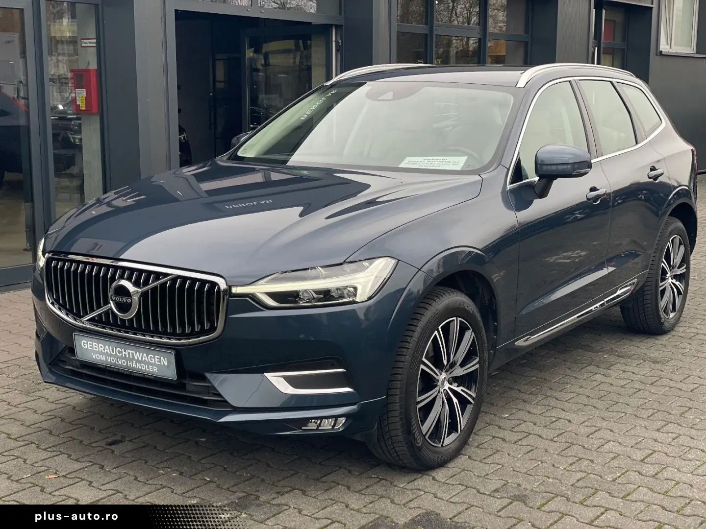 VOLVO XC60 B4 AWD Inscription AHK ACC Kamera TotWi