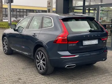 VOLVO XC60 B4 AWD Inscription AHK ACC Kamera TotWi