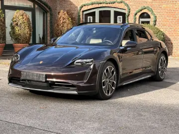 PORSCHE Taycan 4 Cross Turismo INNODRIVE PANORAMA LED-MA