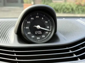 PORSCHE Taycan 4 Cross Turismo INNODRIVE PANORAMA LED-MA