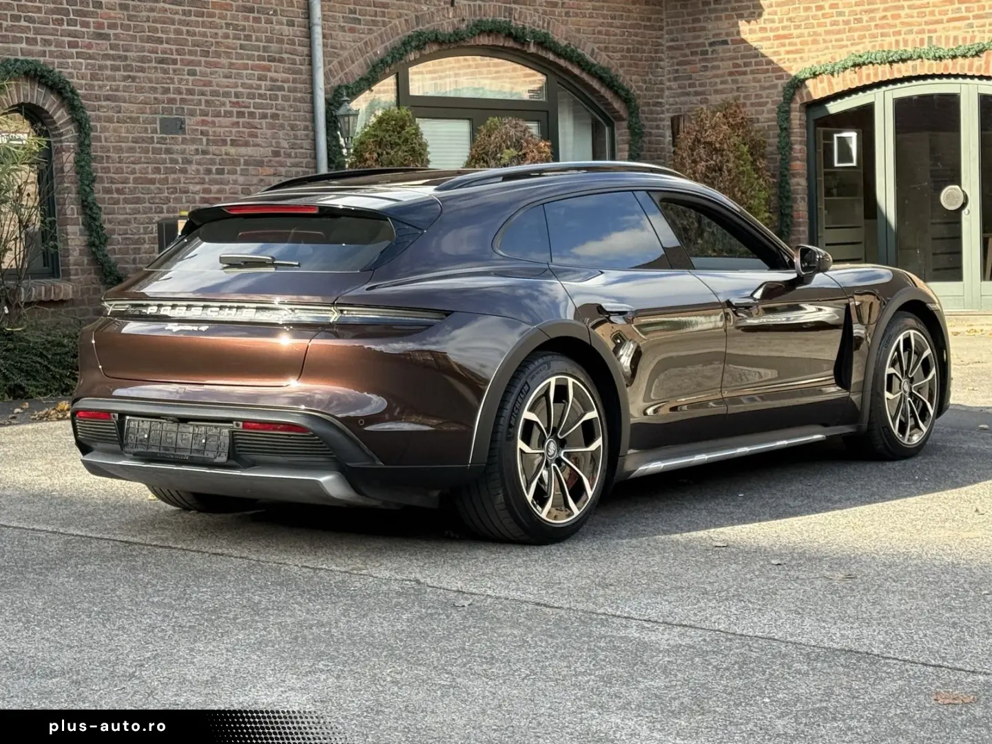 PORSCHE Taycan 4 Cross Turismo INNODRIVE PANORAMA LED-MA