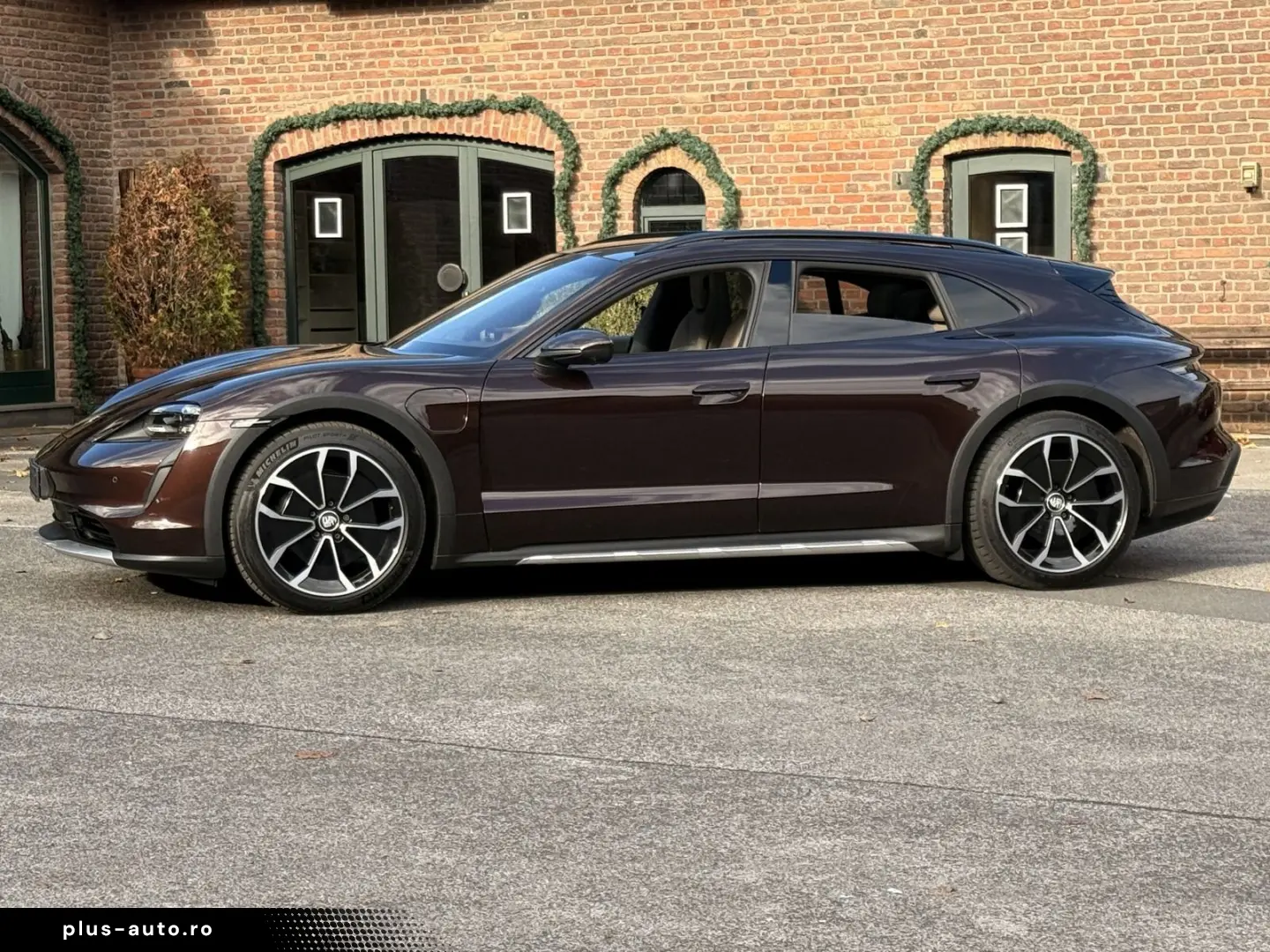 PORSCHE Taycan 4 Cross Turismo INNODRIVE PANORAMA LED-MA