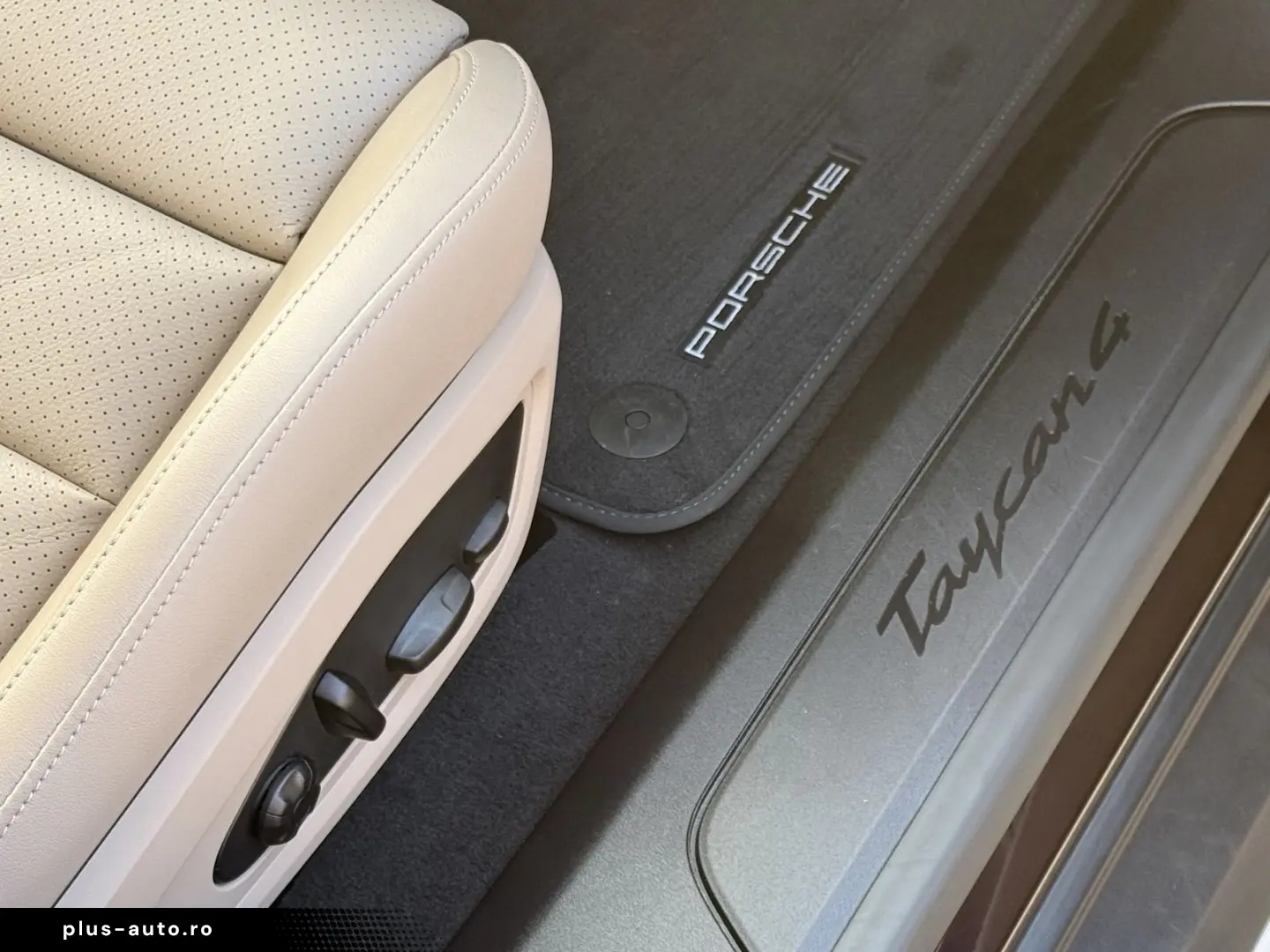 PORSCHE Taycan 4 Cross Turismo INNODRIVE PANORAMA LED-MA