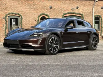PORSCHE Taycan 4 Cross Turismo INNODRIVE PANORAMA LED-MA