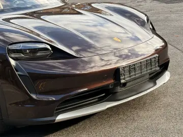 PORSCHE Taycan 4 Cross Turismo INNODRIVE PANORAMA LED-MA