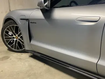 PORSCHE Taycan GTS   PDCC Sport   BOSE   Surround View