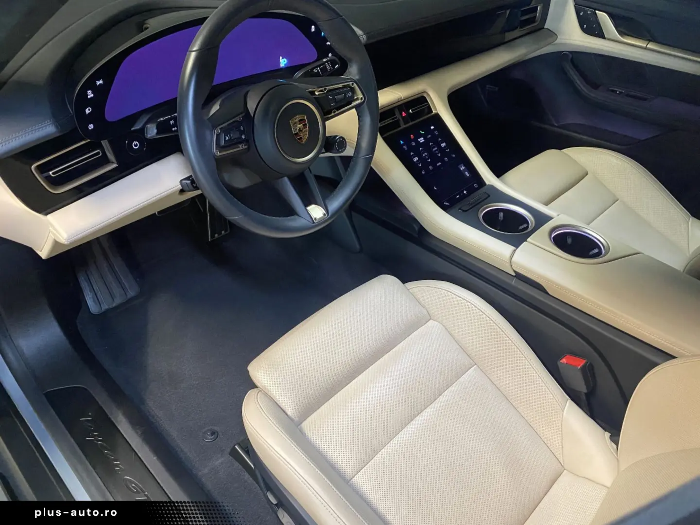 PORSCHE Taycan GTS   PDCC Sport   BOSE   Surround View