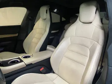 PORSCHE Taycan GTS   PDCC Sport   BOSE   Surround View