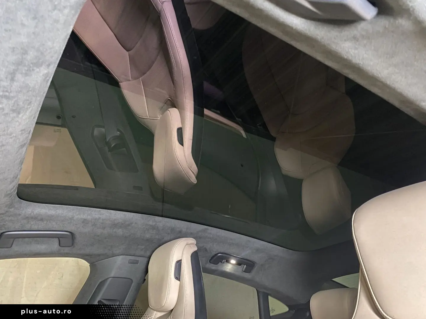 PORSCHE Taycan GTS   PDCC Sport   BOSE   Surround View