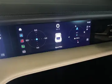 PORSCHE Taycan GTS   PDCC Sport   BOSE   Surround View