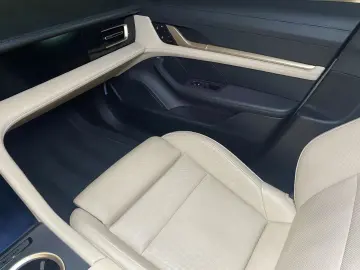 PORSCHE Taycan GTS   PDCC Sport   BOSE   Surround View