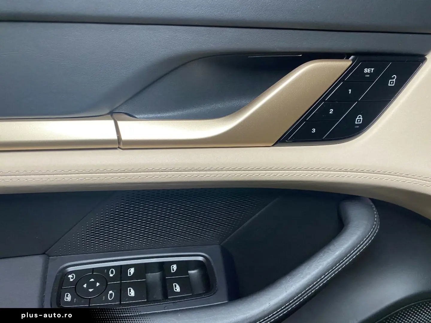 PORSCHE Taycan GTS   PDCC Sport   BOSE   Surround View