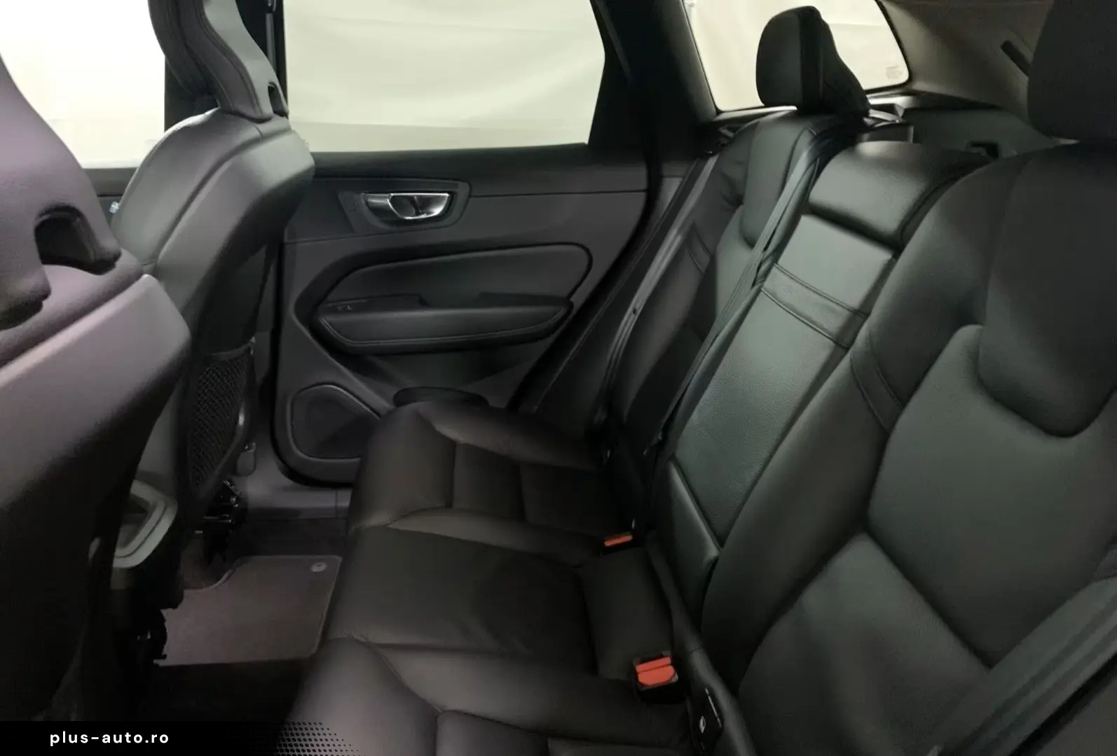 VOLVO XC60 B4 AWD Inscription 20 DAB 4xSiHz StandHz