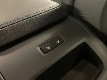 VOLVO XC60 B4 AWD Inscription 20 DAB 4xSiHz StandHz