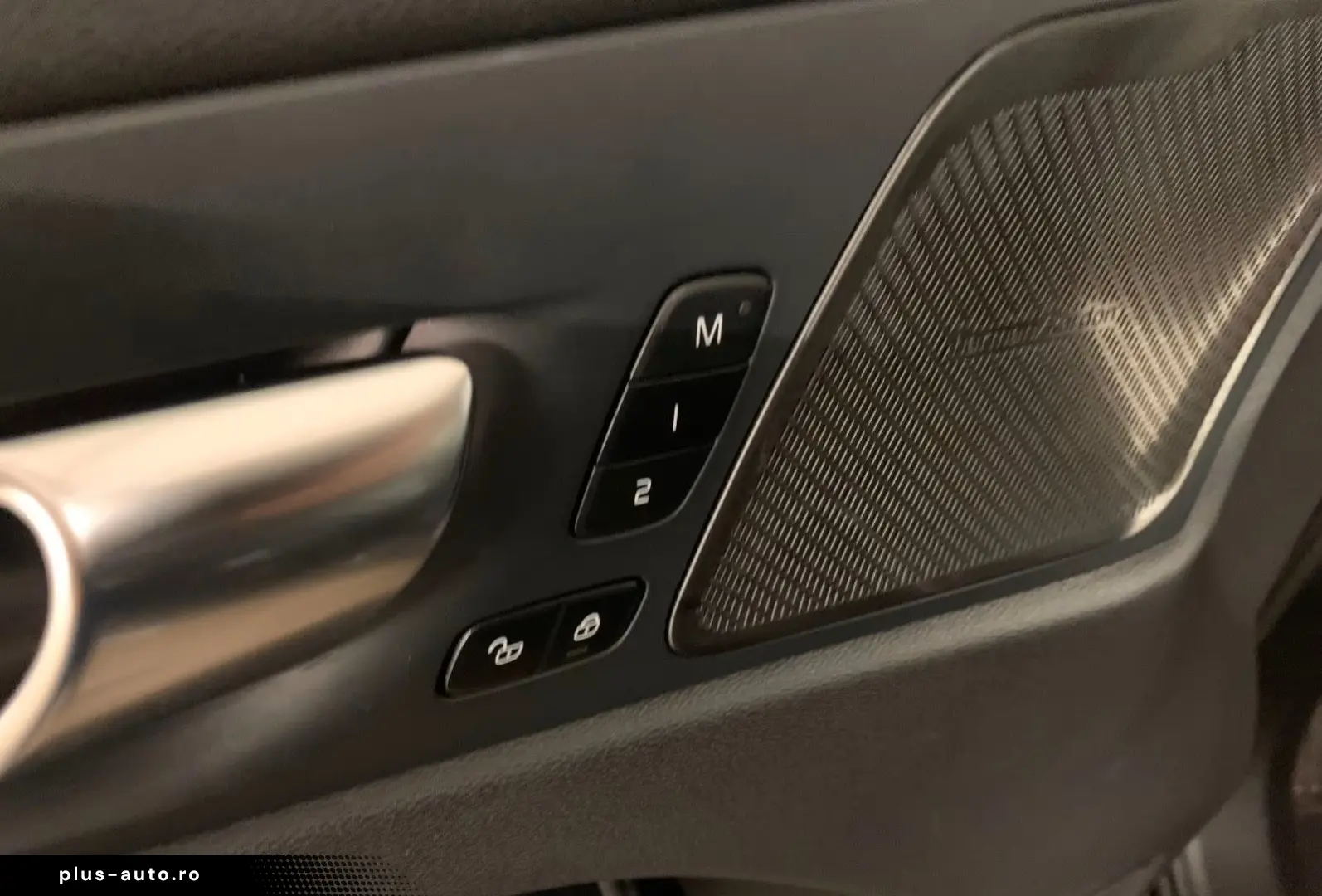 VOLVO XC60 B4 AWD Inscription 20 DAB 4xSiHz StandHz