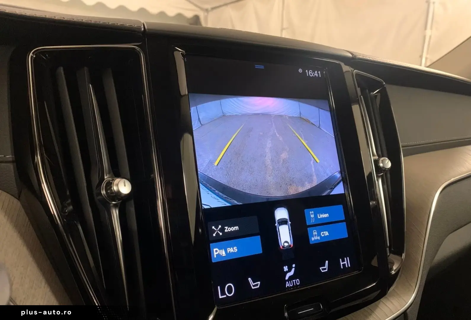 VOLVO XC60 B4 AWD Inscription 20 DAB 4xSiHz StandHz