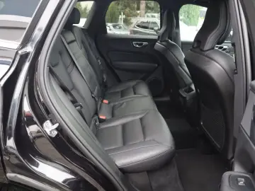 VOLVO XC60 B5 D AWD Geartronic Inscription AHK NAVI