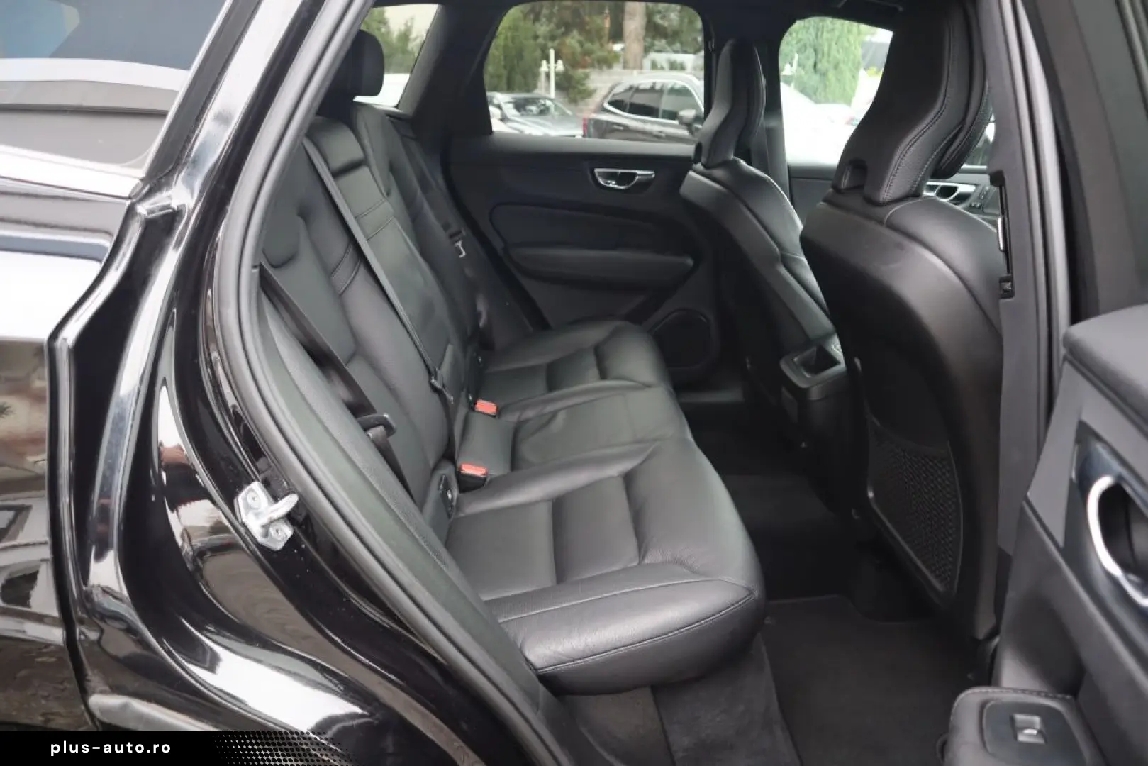 VOLVO XC60 B5 D AWD Geartronic Inscription AHK NAVI