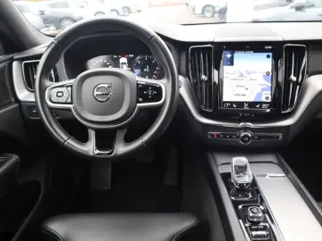 VOLVO XC60 B5 D AWD Geartronic Inscription AHK NAVI