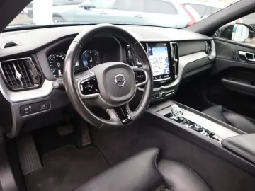 VOLVO XC60 B5 D AWD Geartronic Inscription AHK NAVI