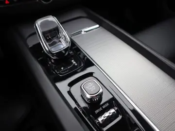 VOLVO XC60 B5 D AWD Geartronic Inscription AHK NAVI