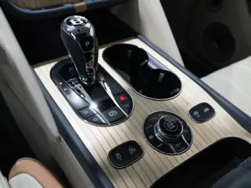 BENTLEY Bentayga EWB Azure Riviera Edition  Unique