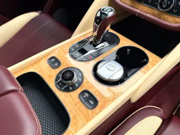 BENTLEY Bentayga V8 S Standheizung 1.Hand Service NEU