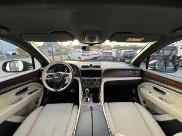 BENTLEY Bentayga V8 AZURE FIRST 1 EDITION FULL OPTION