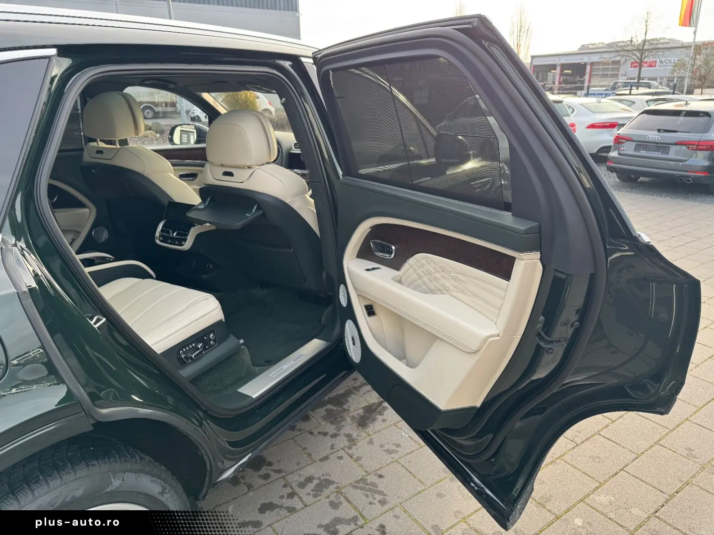 BENTLEY Bentayga V8 AZURE FIRST 1 EDITION FULL OPTION