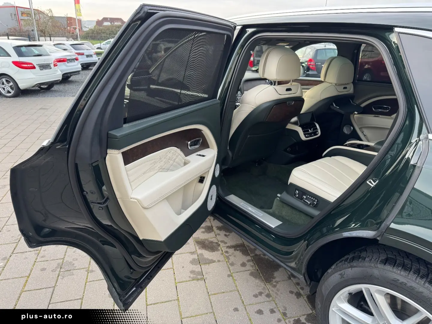 BENTLEY Bentayga V8 AZURE FIRST 1 EDITION FULL OPTION