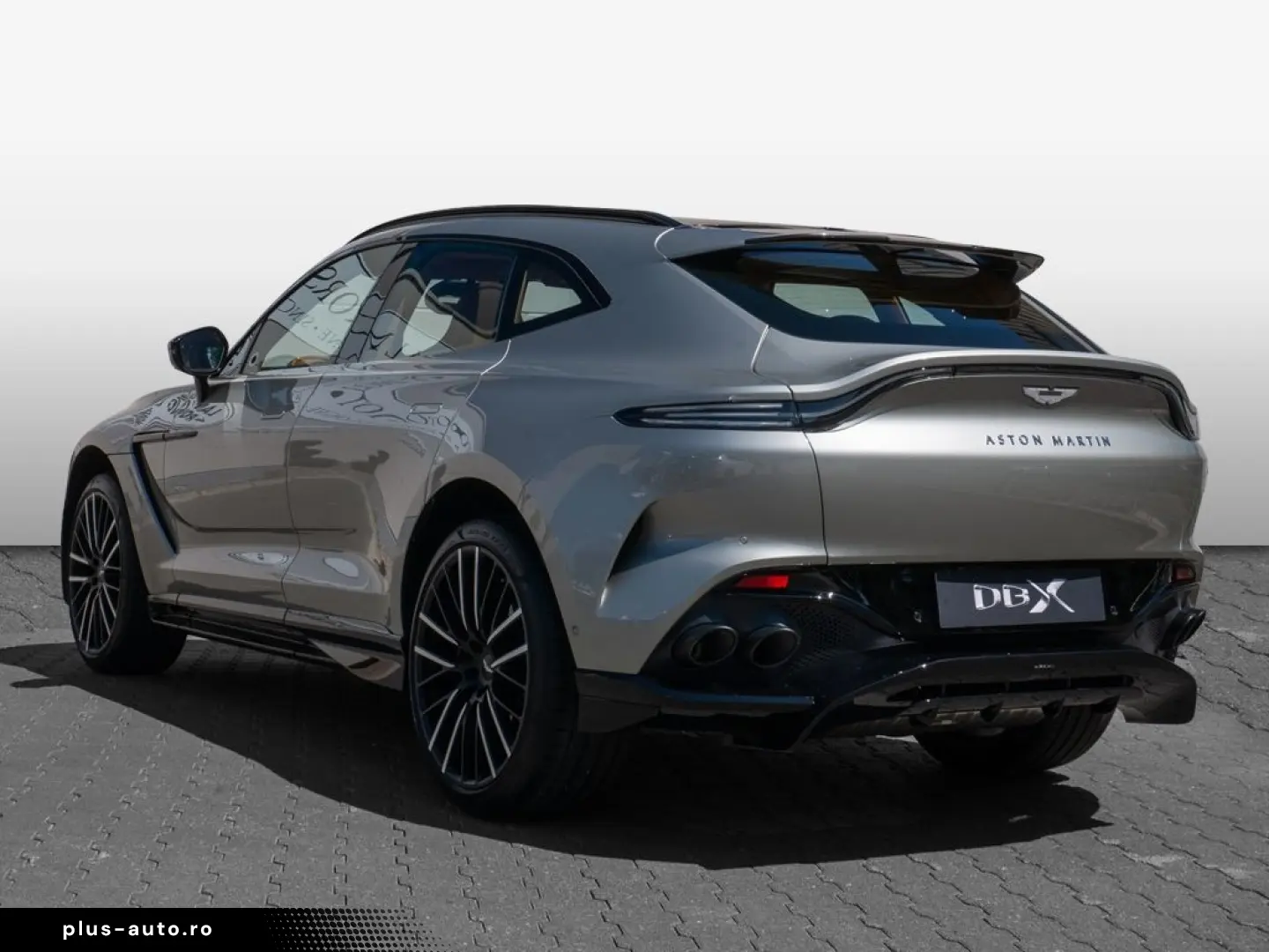 ASTON MARTIN DBX 707 Silver Birch Oxford Tan