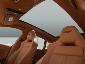 ASTON MARTIN DBX 707 Silver Birch Oxford Tan