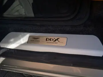 ASTON MARTIN DBX 707 Silver Birch Oxford Tan