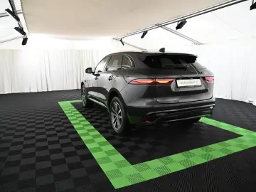 JAGUAR F-Pace D200 AWD R-Dynamic SE NAVI PANO ACC 20