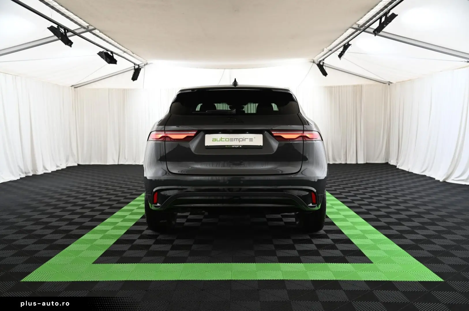 JAGUAR F-Pace D200 AWD R-Dynamic SE NAVI PANO ACC 20