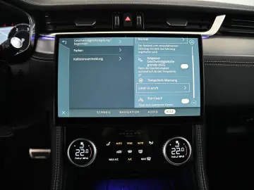 JAGUAR F-Pace D200 AWD R-Dynamic SE NAVI PANO ACC 20