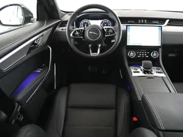 JAGUAR F-Pace D200 AWD R-Dynamic SE NAVI PANO ACC 20